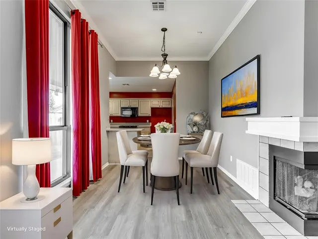 Photo 5 — 7913 Wilshire Ridge Drive, Oklahoma City, OK 73132