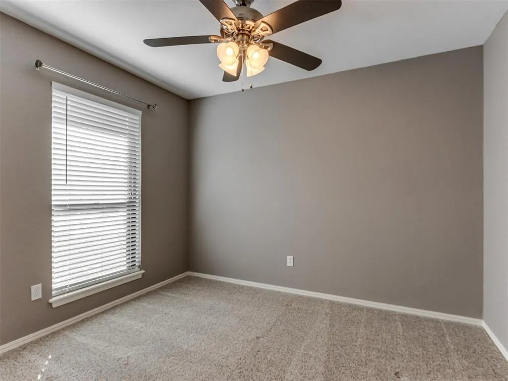 Photo 21 — 7913 Wilshire Ridge Drive, Oklahoma City, OK 73132