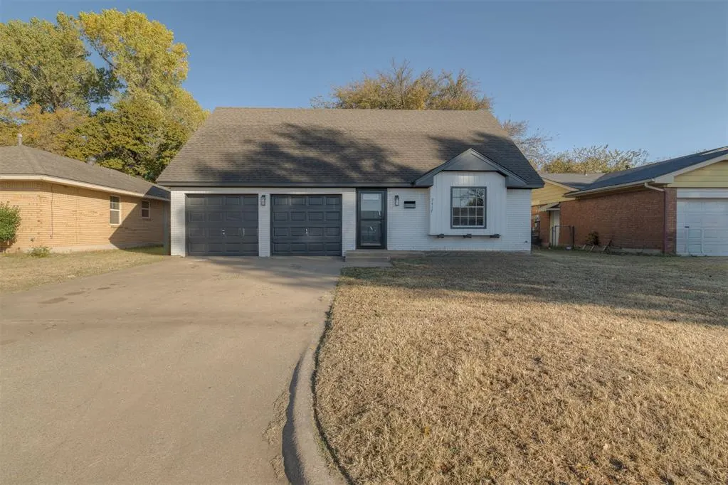 Front exterior — 7417 NW 7th Street, Oklahoma City, OK 73127