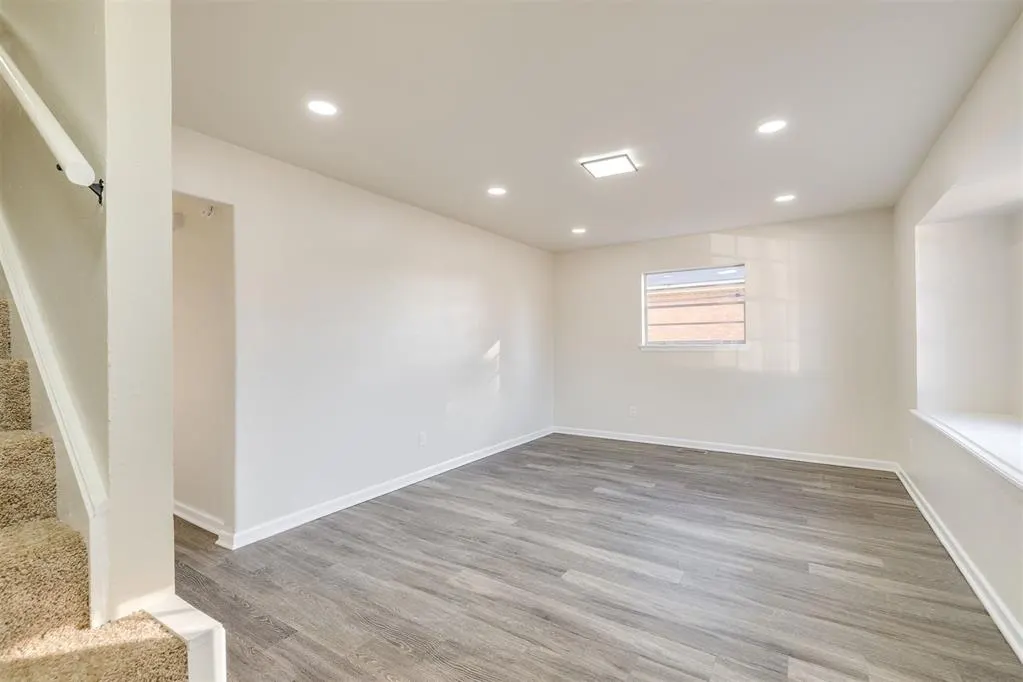 Photo 11 — 7417 NW 7th Street, Oklahoma City, OK 73127