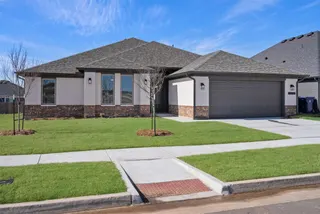 Sold home at 16005 Rolling Hill Drive