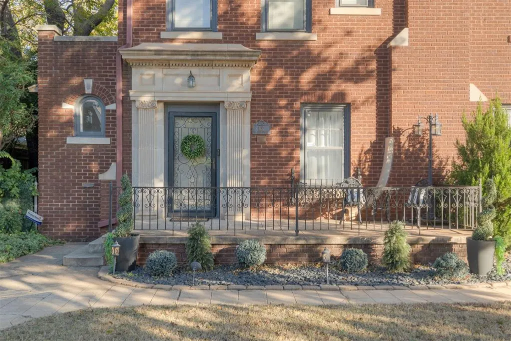 Photo 2 — 707 NE 17th Street, Oklahoma City, OK 73105