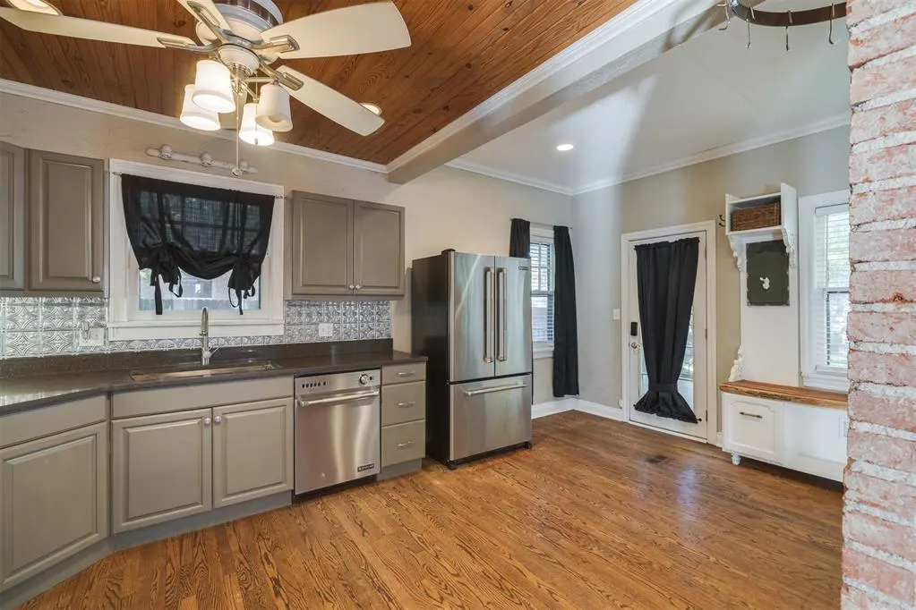 Photo 17 — 707 NE 17th Street, Oklahoma City, OK 73105