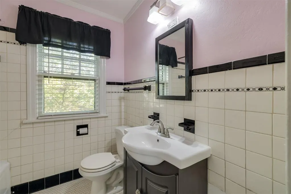 Photo 33 — 707 NE 17th Street, Oklahoma City, OK 73105