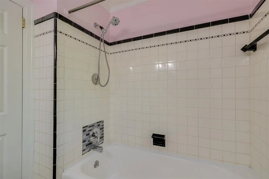 Photo 34 — 707 NE 17th Street, Oklahoma City, OK 73105