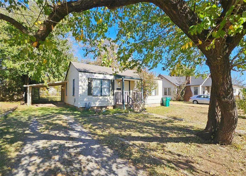 Photo 2 — 913 NW 99th Street, Oklahoma City, OK 73114