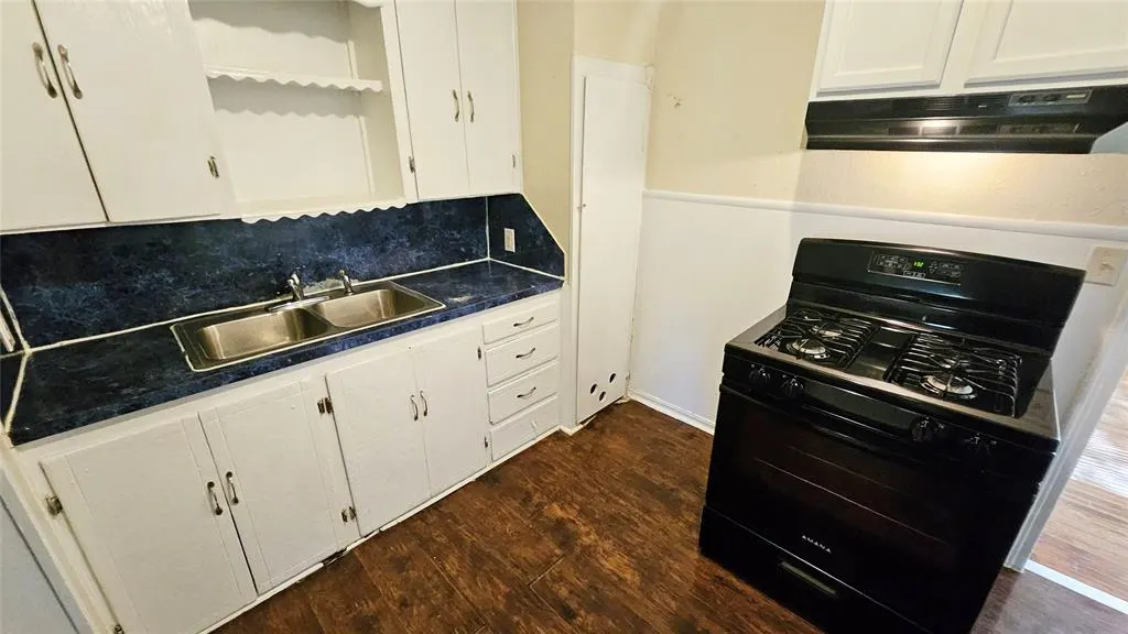 Photo 8 — 913 NW 99th Street, Oklahoma City, OK 73114