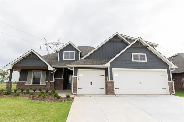 Photo 2 — 15504 Springfield Lane, Edmond, OK 73013