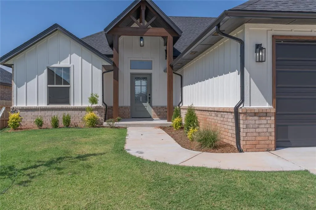 Photo 3 — 9329 SW 43rd Street, Oklahoma City, OK 73179