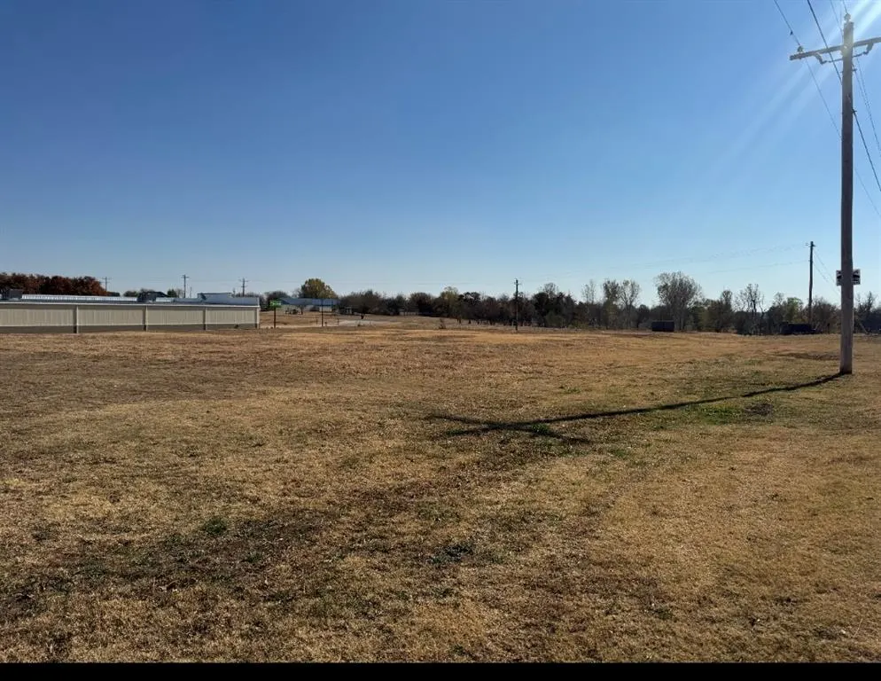 Photo 2 — 2505 W Veterans Memorial Highway, Blanchard, OK 73010