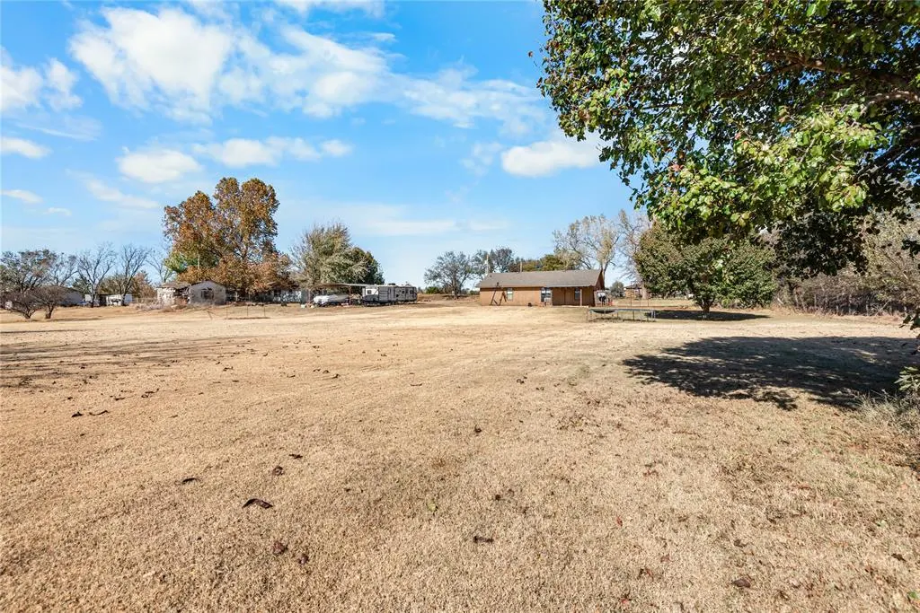 Photo 2 — 10 Peach Street, Ninnekah, OK 73067