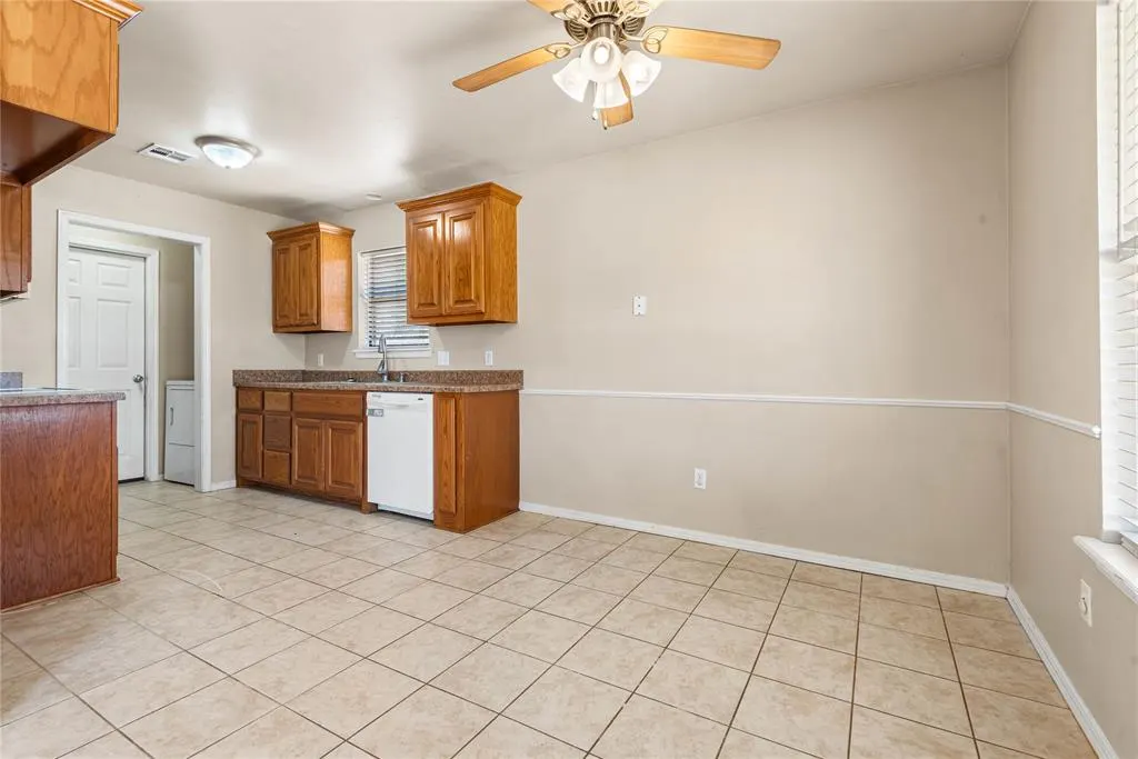 Photo 5 — 10 Peach Street, Ninnekah, OK 73067