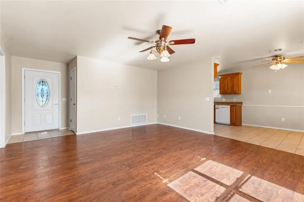 Photo 7 — 10 Peach Street, Ninnekah, OK 73067