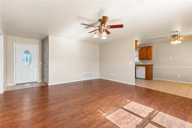 Photo 7 — 10 Peach Street, Ninnekah, OK 73067