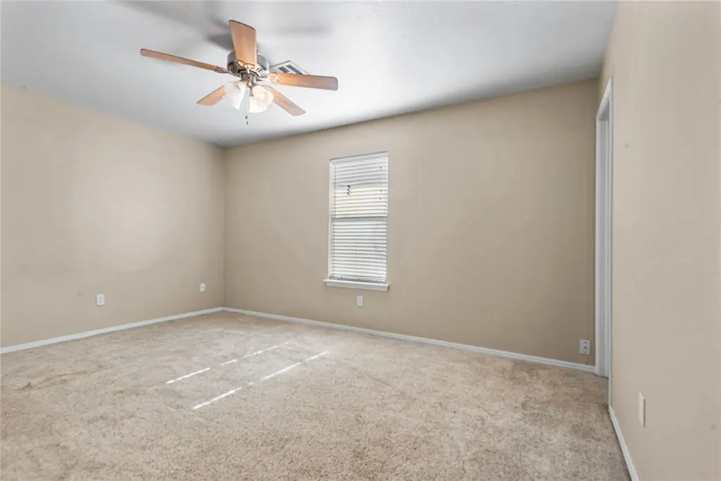Photo 11 — 10 Peach Street, Ninnekah, OK 73067