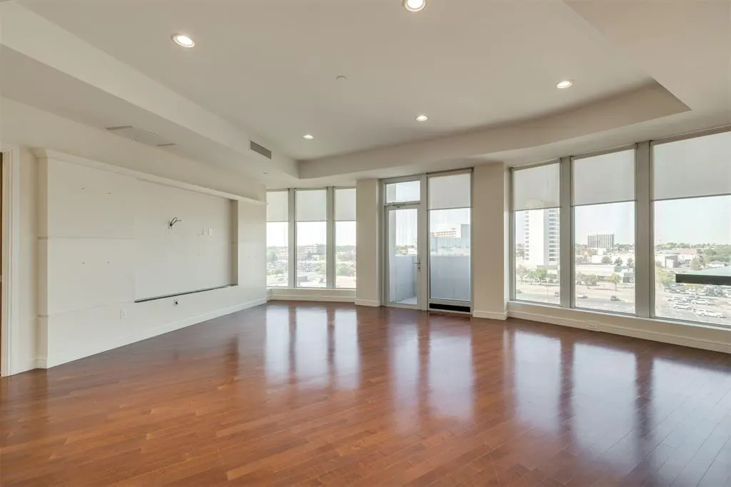 Photo 5 — 5900 Mosteller Drive 73, Oklahoma City, OK 73112