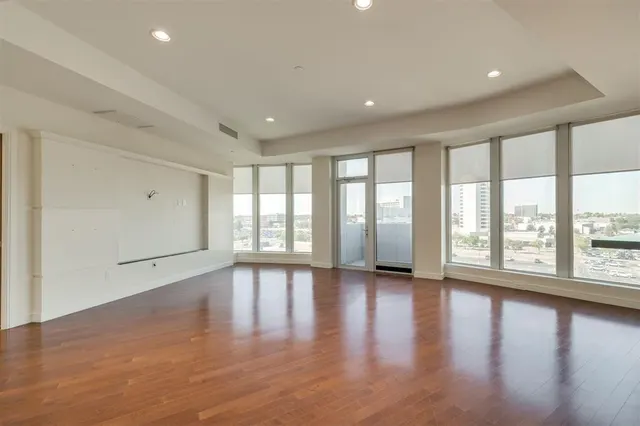 Photo 5 — 5900 Mosteller Drive 73, Oklahoma City, OK 73112
