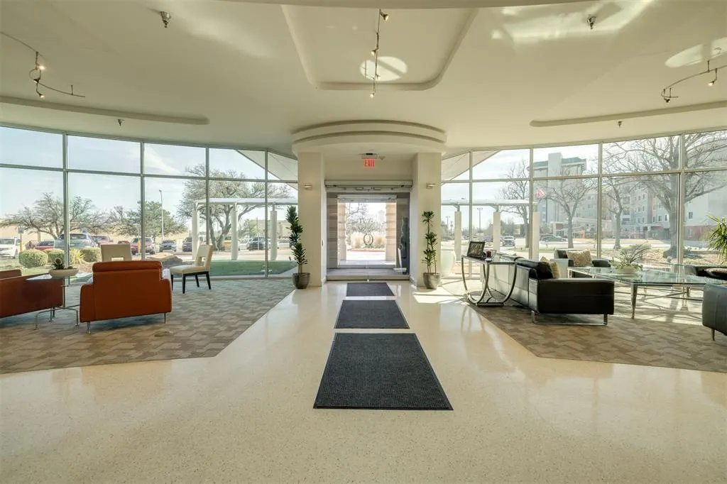 Photo 21 — 5900 Mosteller Drive 73, Oklahoma City, OK 73112