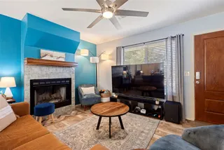 Sold home at 213 Timbercrest Court
