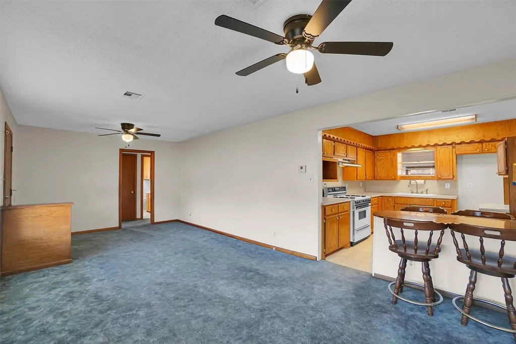 Photo 7 — 1308 Karen Avenue, Altus, OK 73521