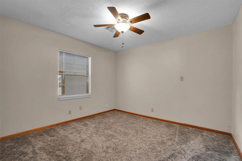 Photo 16 — 1308 Karen Avenue, Altus, OK 73521
