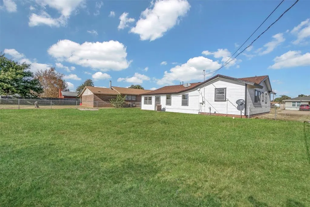 Photo 25 — 1308 Karen Avenue, Altus, OK 73521
