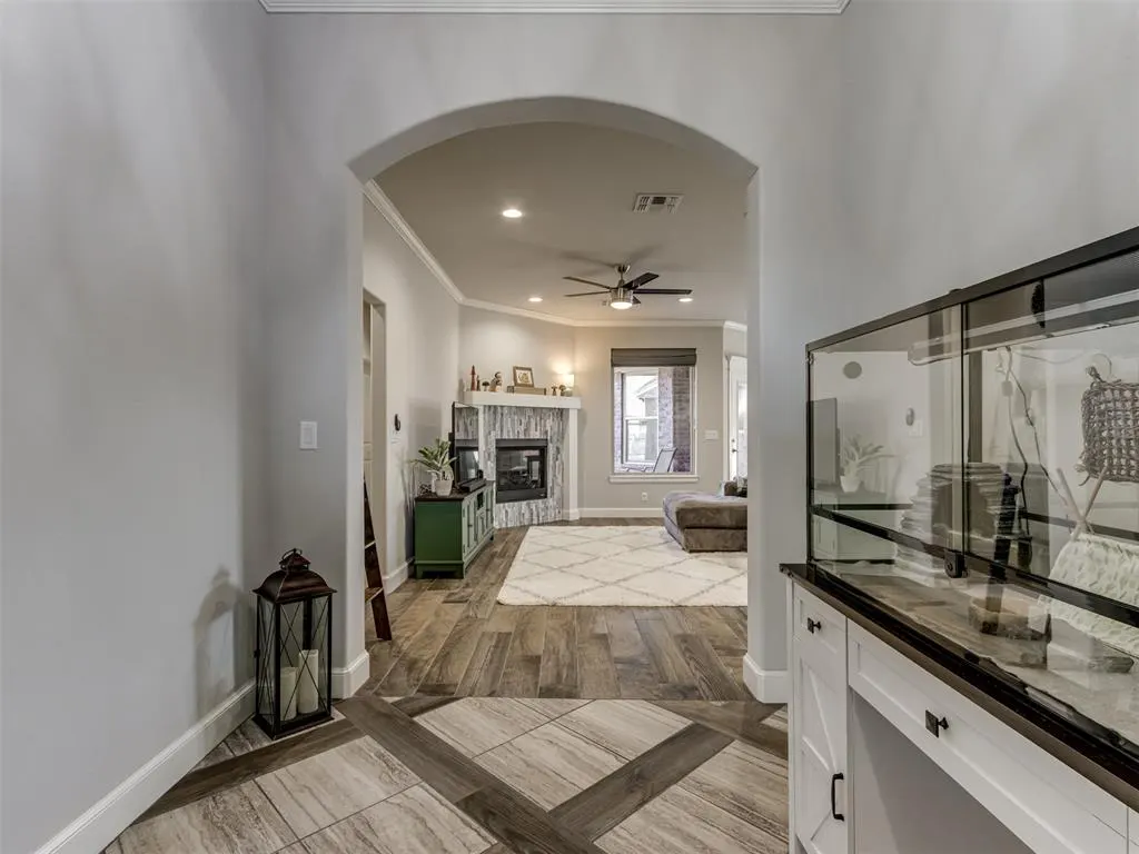 Photo 4 — 6504 Bent Wood Drive, Oklahoma City, OK 73169