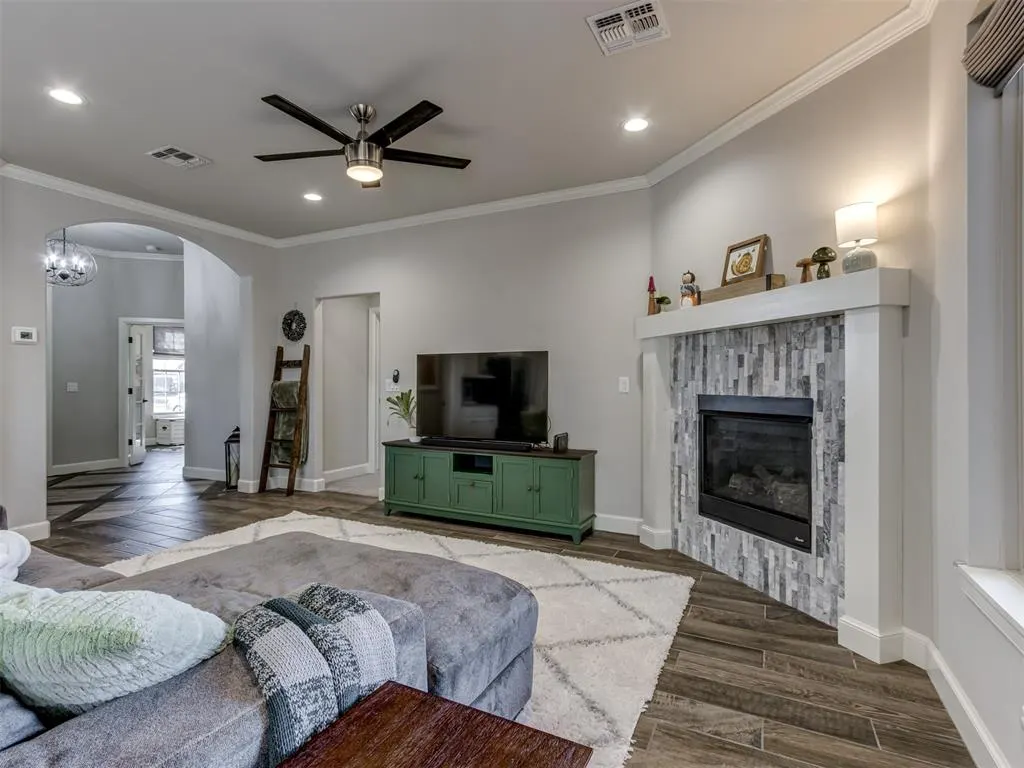 Photo 8 — 6504 Bent Wood Drive, Oklahoma City, OK 73169
