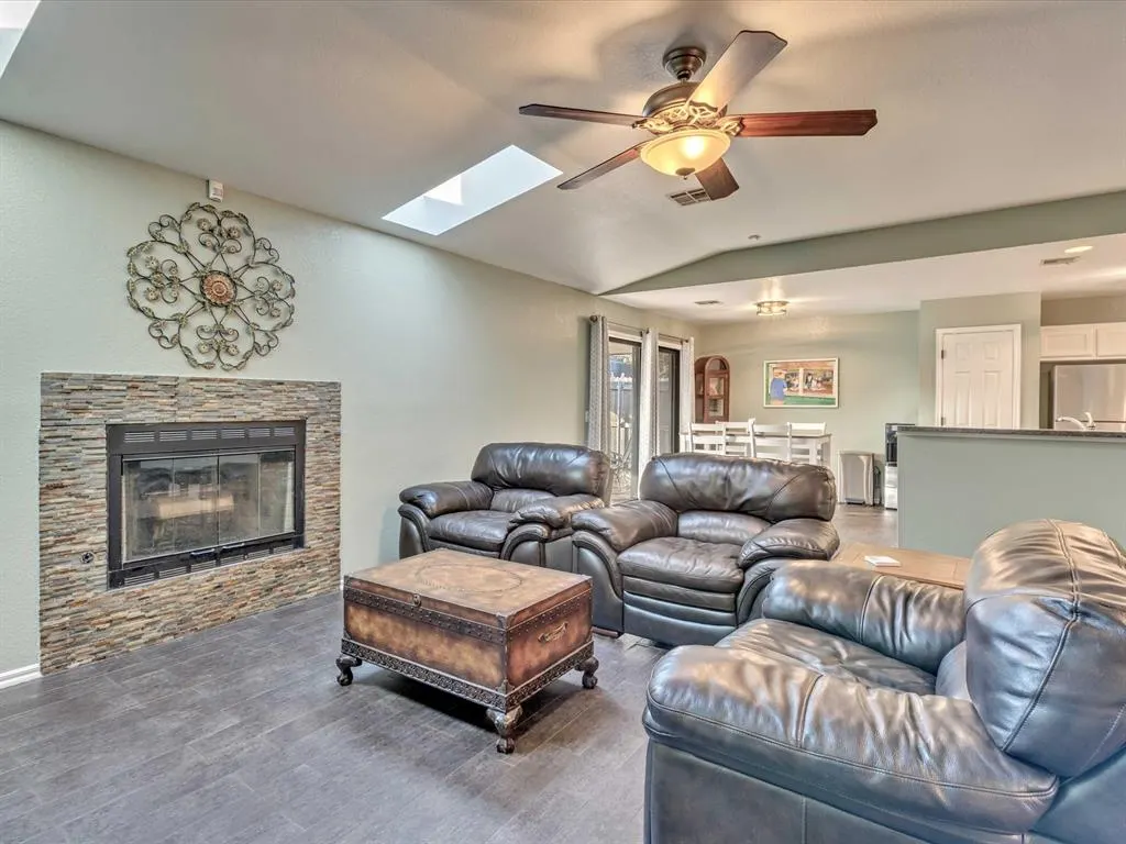 Photo 5 — 1317 Tara Drive, Midwest City, OK 73130