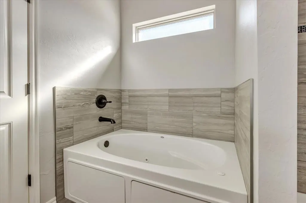 Photo 25 — 5708 Cedar Tree Circle, Guthrie, OK 73044