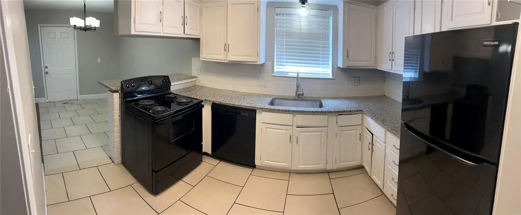 Photo 7 — 6804 Lancer Lane, Oklahoma City, OK 73132