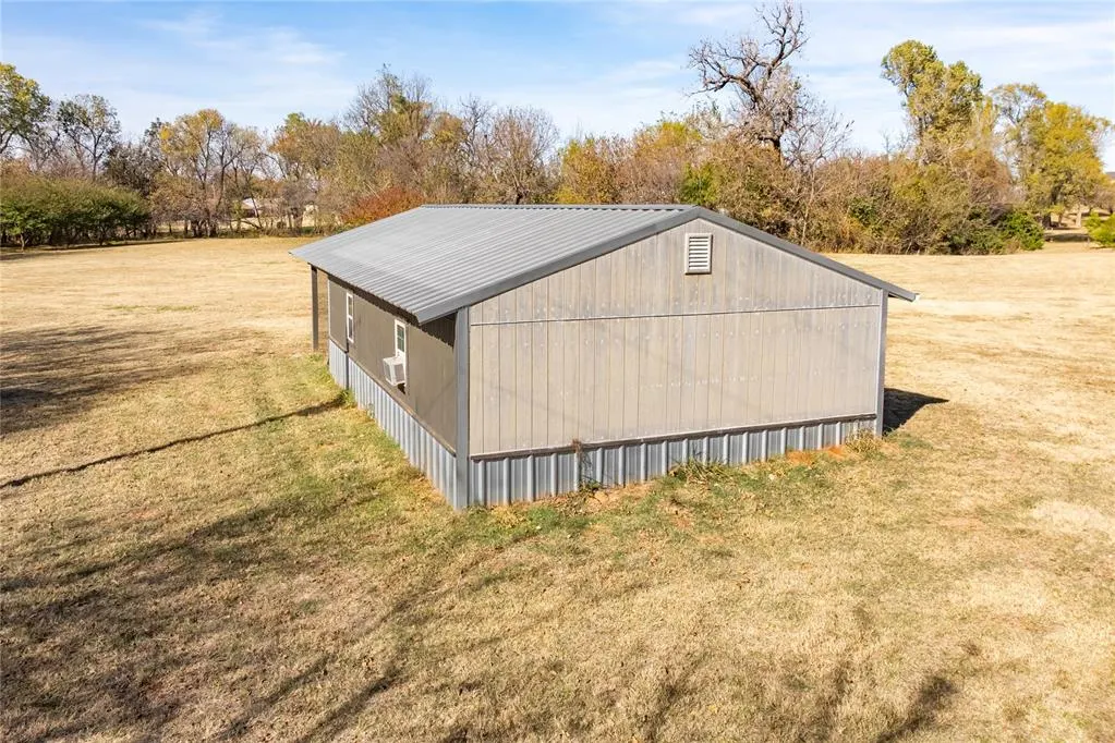 Photo 5 — 1023 County Street 2945, Tuttle, OK 73089