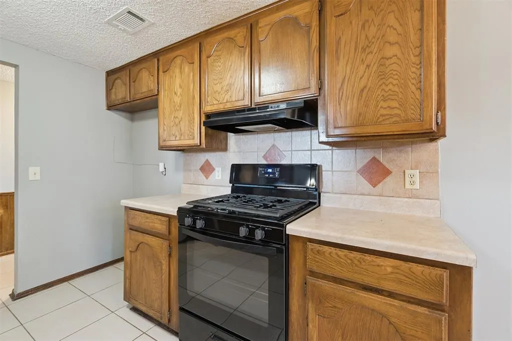 Photo 18 — 1205 Swan Lake Road, Edmond, OK 73003