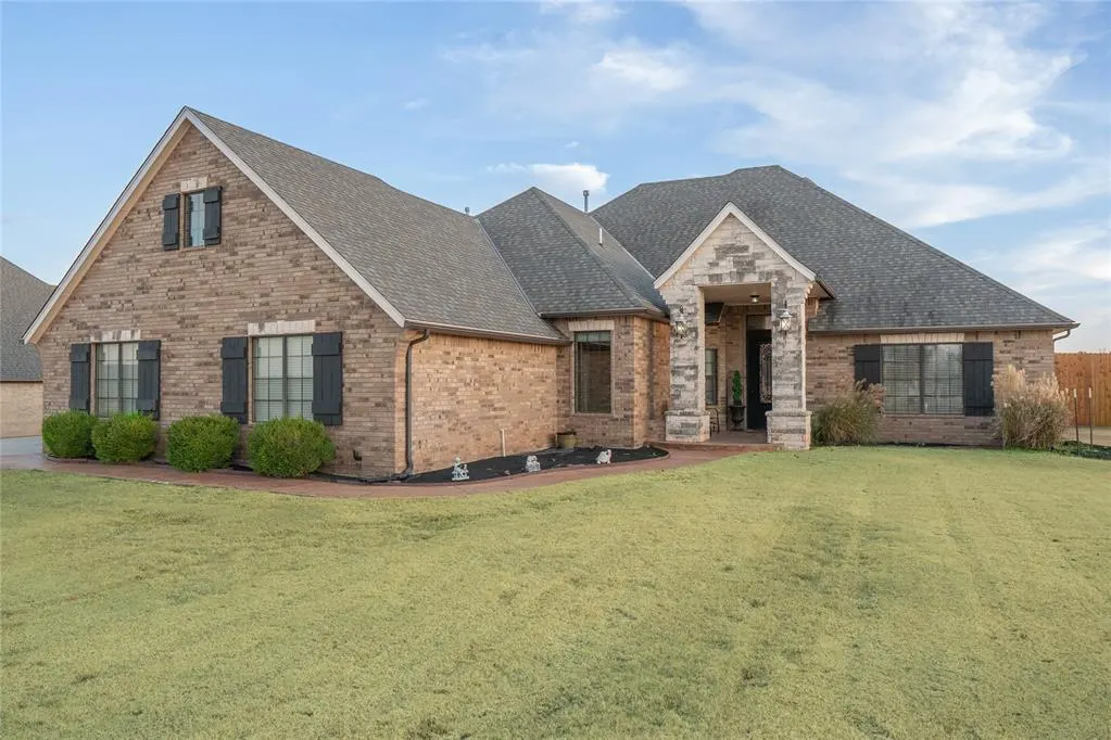 Photo 2 — 14200 SE 76th Place, Oklahoma City, OK 73150