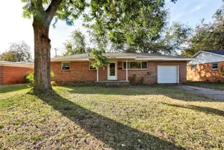 Sold home at 1712 W Boyd Street
