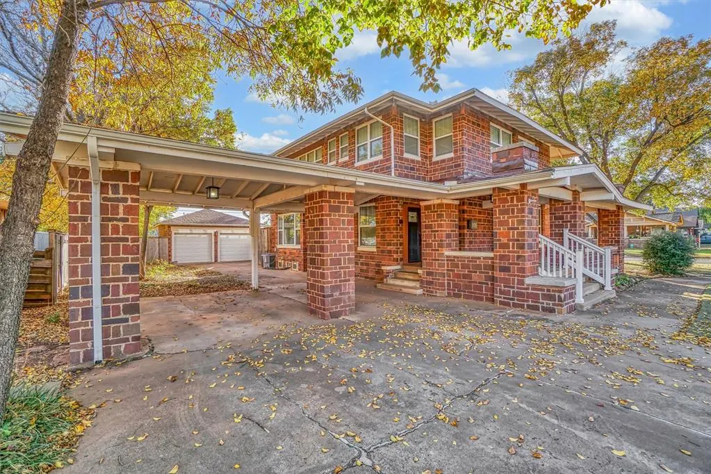 Photo 2 — 800 E Commerce Street, Altus, OK 73521