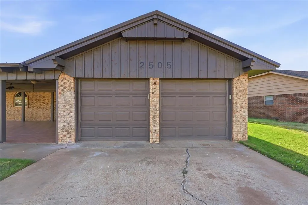 Photo 3 — 2505 N Robin Street, Altus, OK 73521
