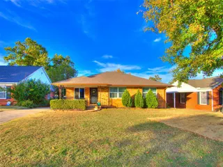 Sold home at 425 NW 44th Street