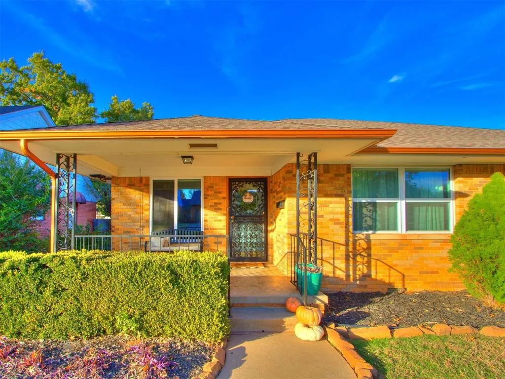 Photo 4 — 425 NW 44th Street, Oklahoma City, OK 73118