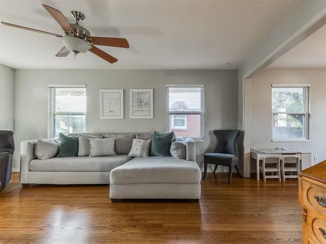 Photo 7 — 425 NW 44th Street, Oklahoma City, OK 73118