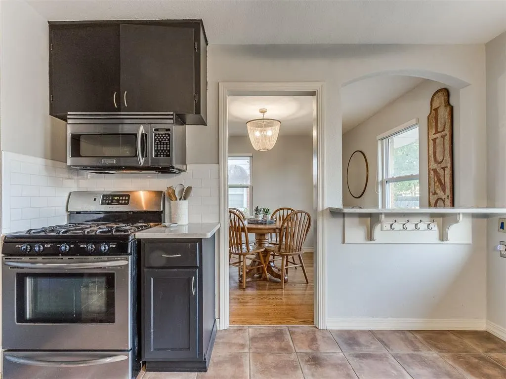 Photo 15 — 425 NW 44th Street, Oklahoma City, OK 73118