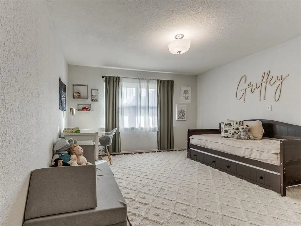 Photo 17 — 425 NW 44th Street, Oklahoma City, OK 73118