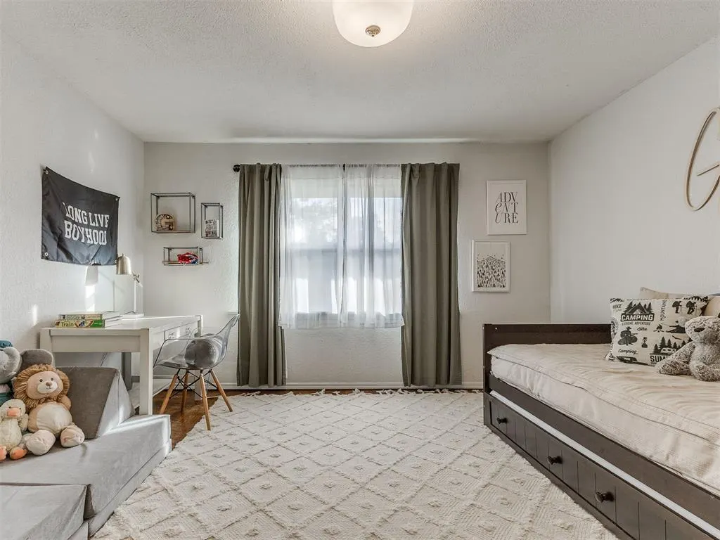 Photo 18 — 425 NW 44th Street, Oklahoma City, OK 73118