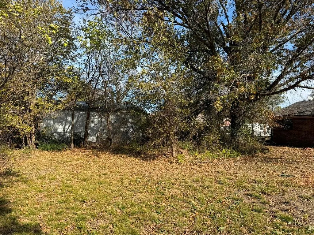 Photo 3 — 1321 S Okfuskee Avenue, Wewoka, OK 74884