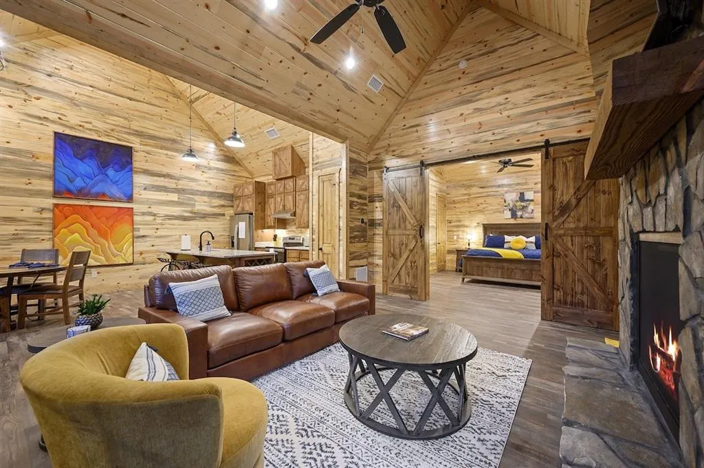 Photo 3 — 47 Mountain Ash Trail, Broken Bow, OK 74728