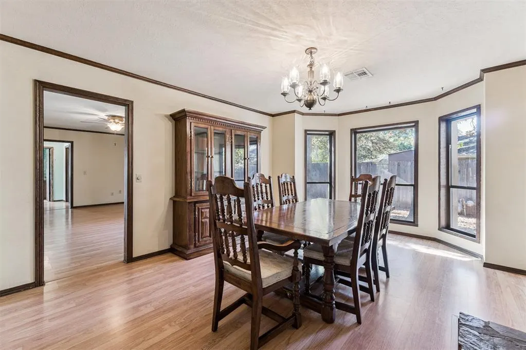 Photo 13 — 6724 Well Oak Circle, Oklahoma City, OK 73127