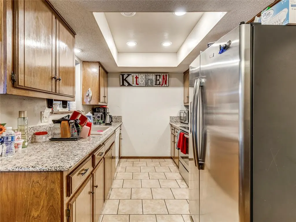 Photo 15 — 6908 Woodlake Drive, Oklahoma City, OK 73132