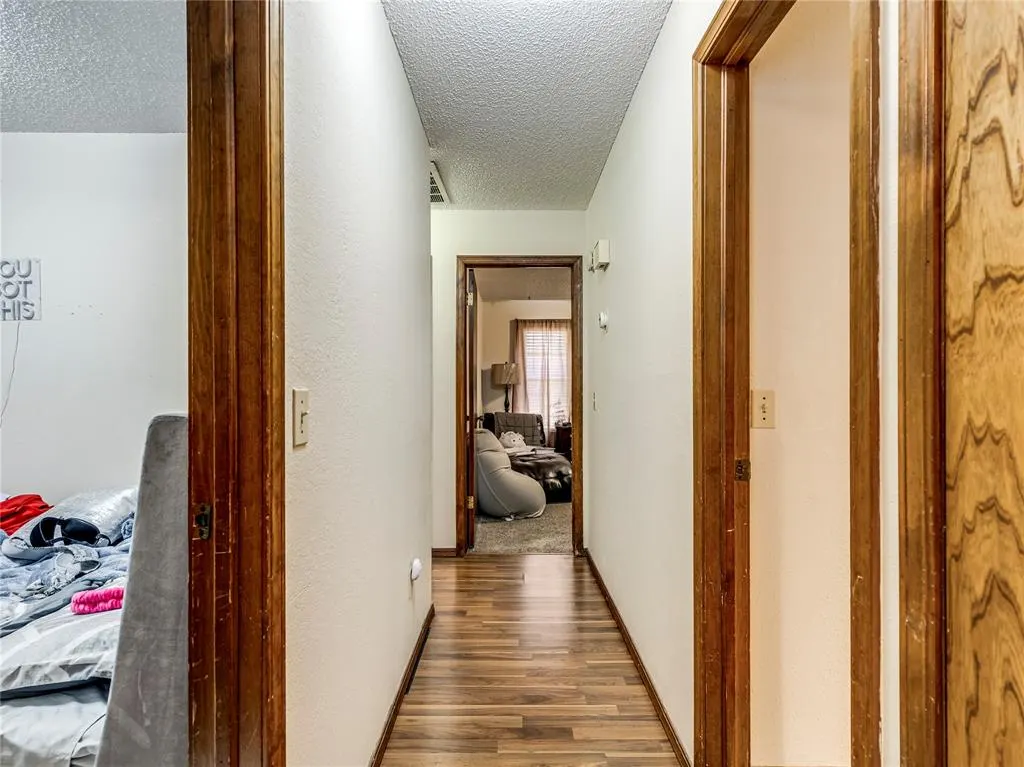 Photo 27 — 6908 Woodlake Drive, Oklahoma City, OK 73132