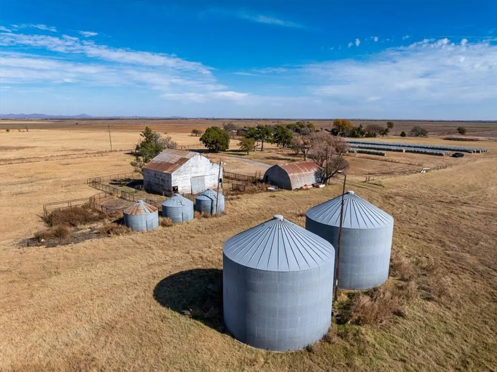 Photo 11 — 17847 SW New Hope Road, Faxon, OK 73540