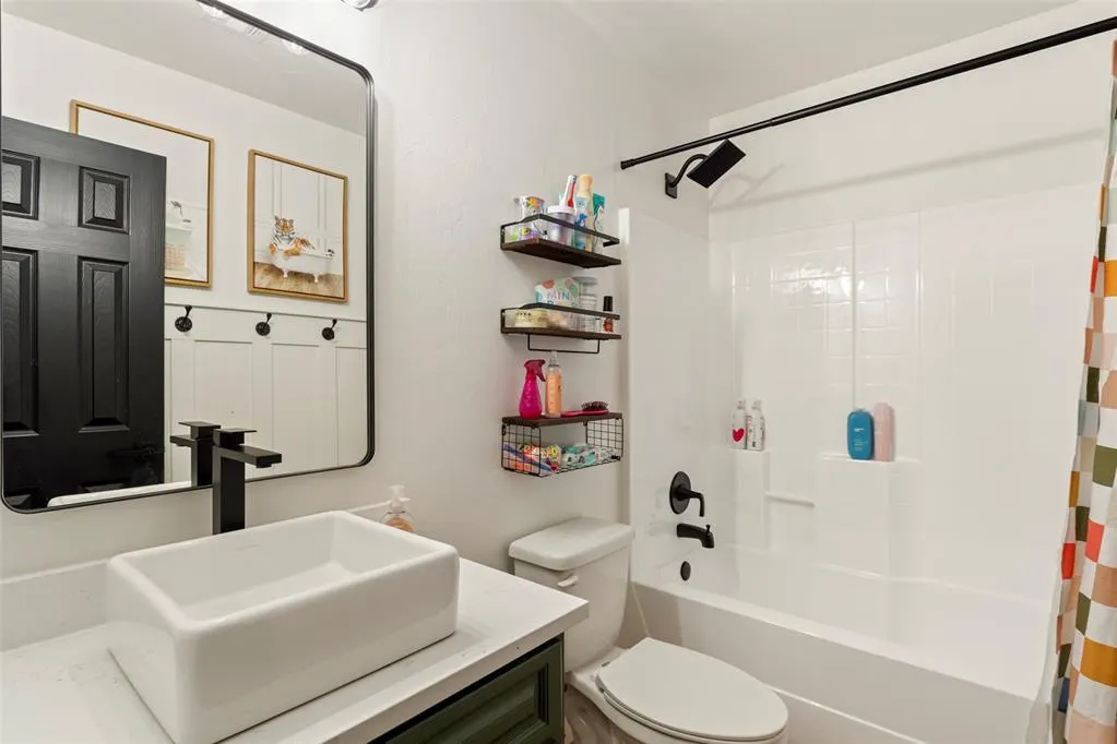Photo 20 — 5705 Marblewood Drive, Oklahoma City, OK 73179